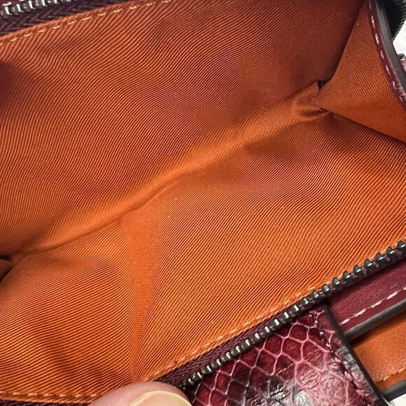 COACH NWT Medium Corner Zip Wallet Colorblock Maroon Burgundy snakeskin leather - Picture 11 of 14